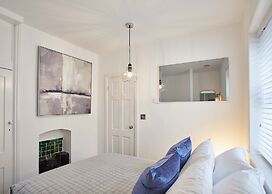 Host Stay Clinker Cottage