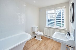 Host Stay Silton Hall