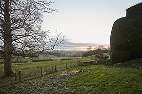 Host Stay Silton Hall