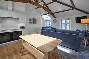 Host Stay 1 The Mount