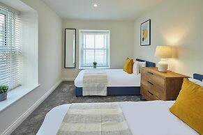 Host Stay 1 The Mount