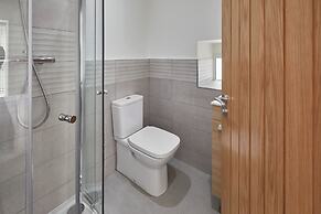 Host Stay 1 The Mount