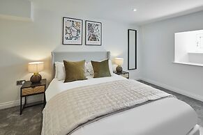 Host Stay 1 The Mount