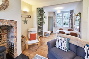 Host Stay 1 Coastguard Cottages