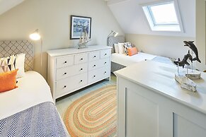 Host Stay 1 Coastguard Cottages