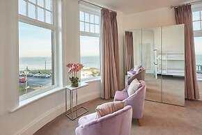 Host Stay Captain s Deck Seafront Apartment