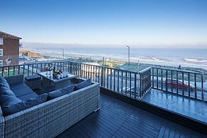 Host Stay Captain s Deck Seafront Apartment