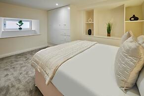 Host Stay 3 The Mount