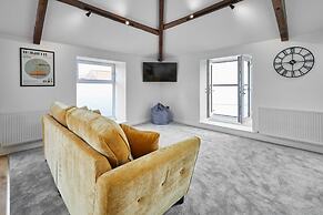 Host Stay 3 The Mount