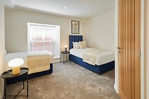 Host Stay 3 The Mount