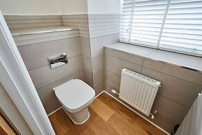 Host Stay 3 The Mount