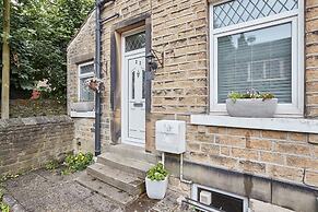 Host Stay Cobble Cottage