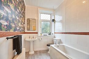 Host Stay Cobble Cottage