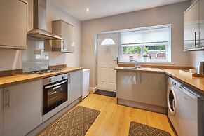 Host Stay Britton Hall Bungalow