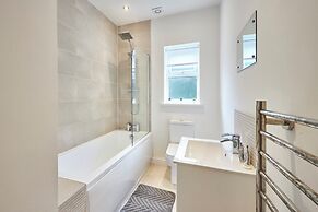 Host Stay Britton Hall Bungalow