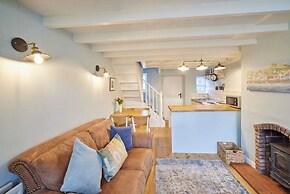 Host Stay Honey Cottage