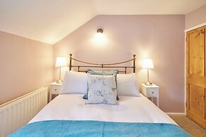 Host Stay Honey Cottage