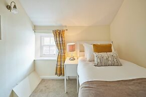 Host Stay Honey Cottage