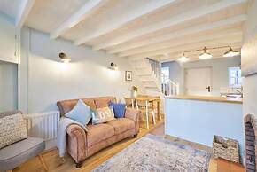 Host Stay Honey Cottage
