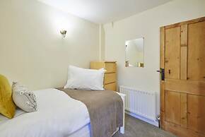 Host Stay Honey Cottage
