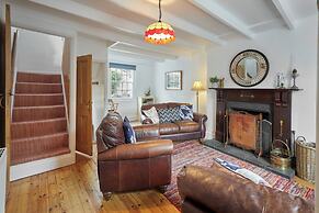 Host Stay Hampdon Cottage