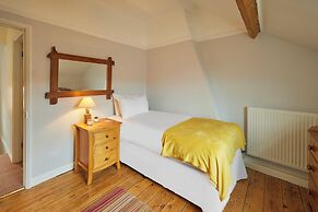 Host Stay Hampdon Cottage