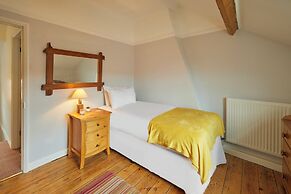 Host Stay Hampdon Cottage