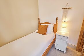 Host Stay Luna Terrace