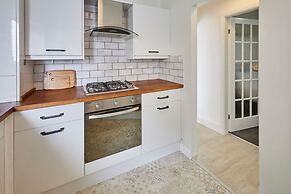 Host Stay Flat 4 Groveside