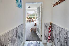 Host Stay Flat 4 Groveside