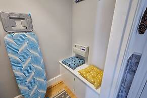 Host Stay Flat 4 Groveside