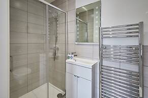 Host Stay The Little Lobster