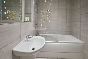 Host Stay The Little Lobster