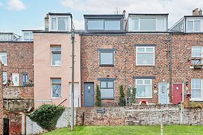 Host Stay Wadsworth Cottage