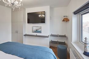 Host Stay Wadsworth Cottage