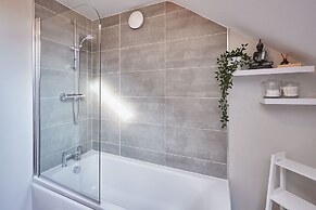 Host Stay Aidan Gardens