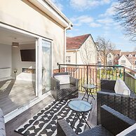 Host Stay Aidan Gardens