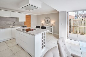 Host Stay Aidan Gardens