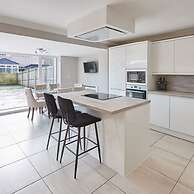 Host Stay Aidan Gardens