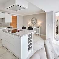 Host Stay Aidan Gardens