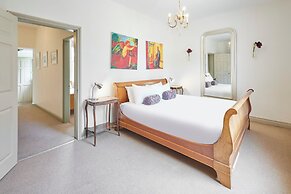 Host Stay St Denys View