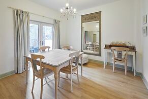 Host Stay St Denys View