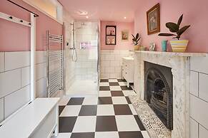 Host Stay The Courtyard at No 47