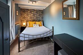 Host Stay Atlanta Cottage