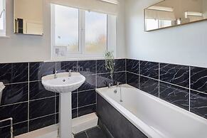 Host Stay Atlanta Cottage