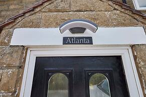 Host Stay Atlanta Cottage