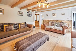 Host Stay Atlanta Cottage