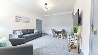 Host Stay Ralph House