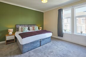 Host Stay Sand Dancers Stay