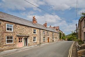 Host Stay Church View Cottage